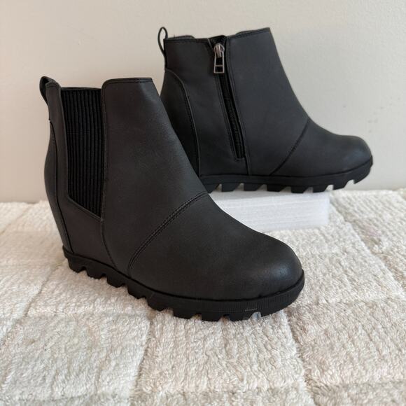 Time and Tru Womens Black Gray Ankle Wedge Snow Boots Size 8 Outdoors Weather - Picture 1 of 14